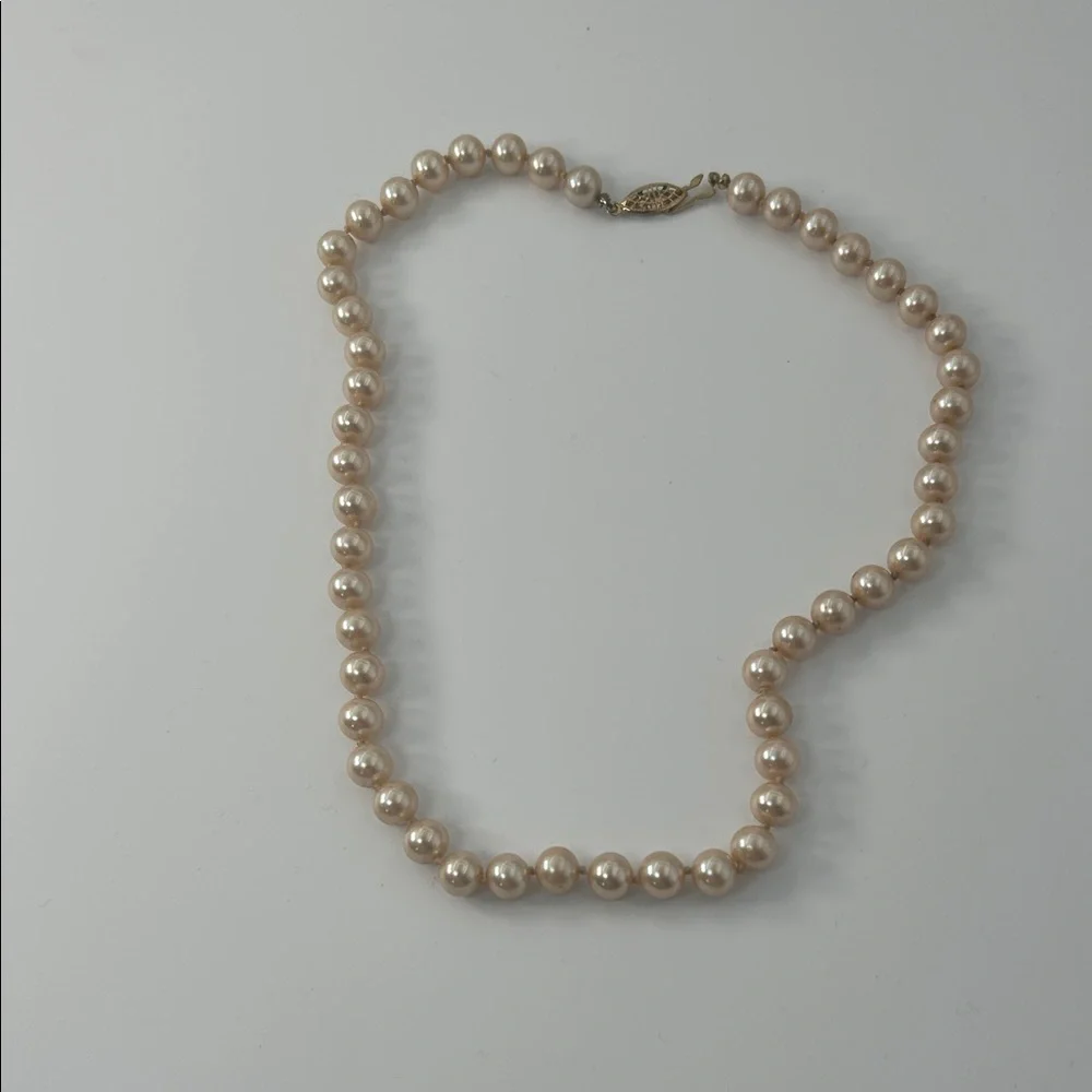 Classic Cream Pearl Necklace - Picture 13 of 16